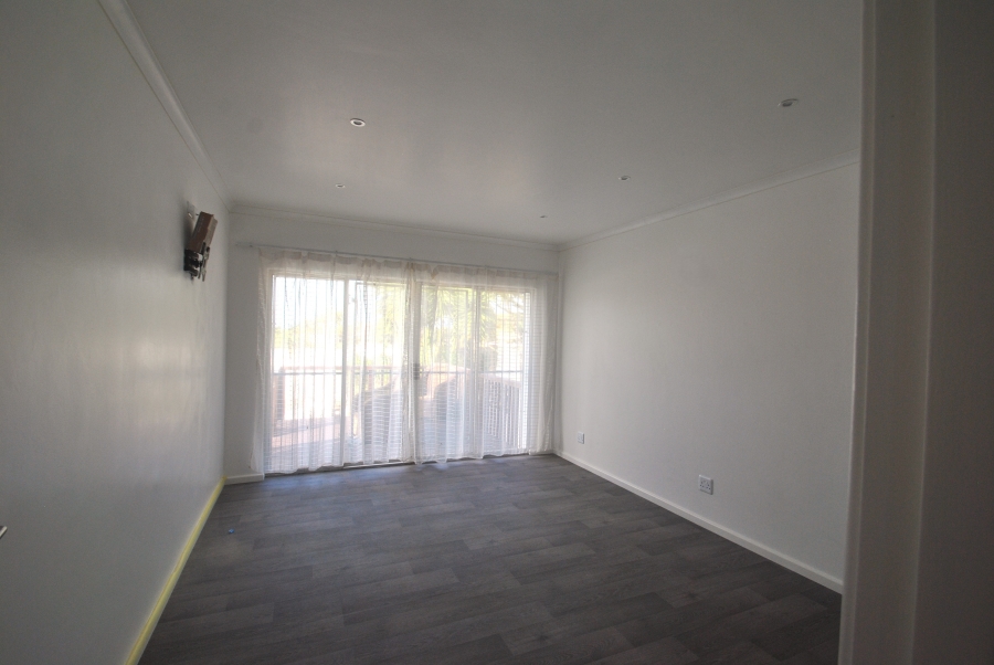 To Let 3 Bedroom Property for Rent in Berea Eastern Cape
